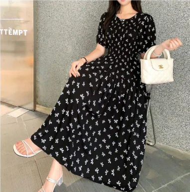 CD | Rochie de iarnă relaxată și atemporală